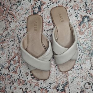 Able slip ons‎